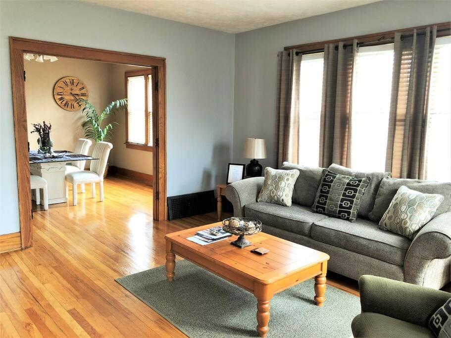 Holiday home Near Zoo/college World Series/downtown