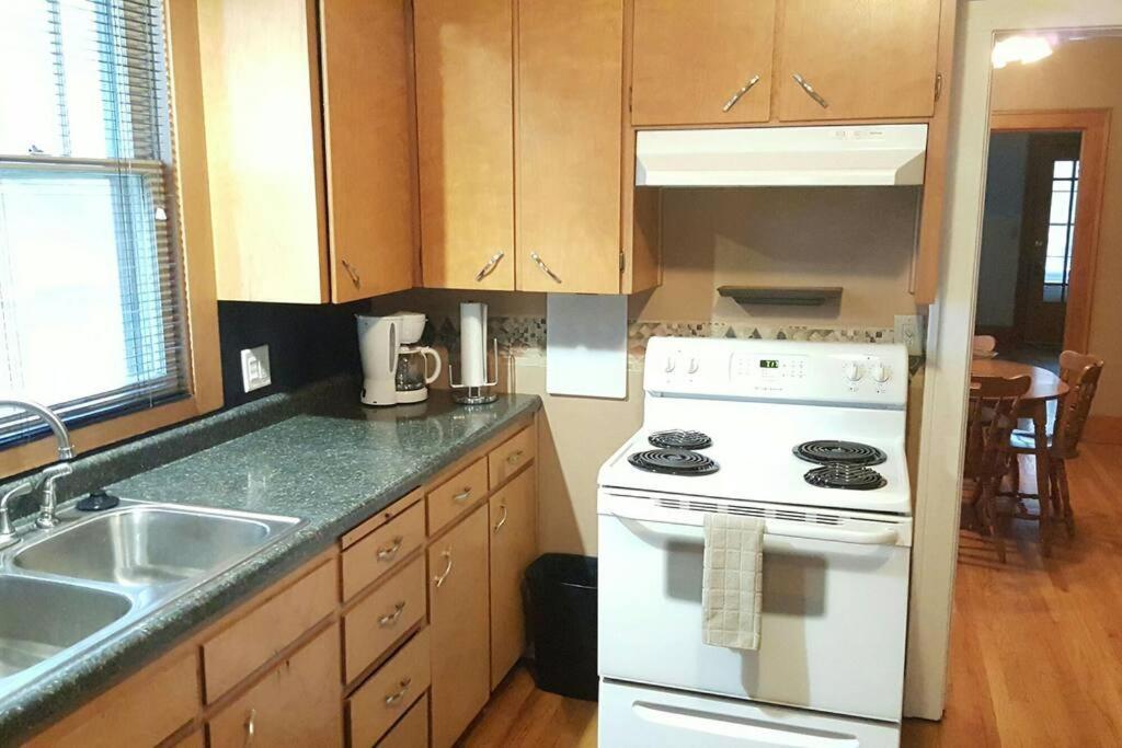 Holiday home Near Zoo/college World Series/downtown *